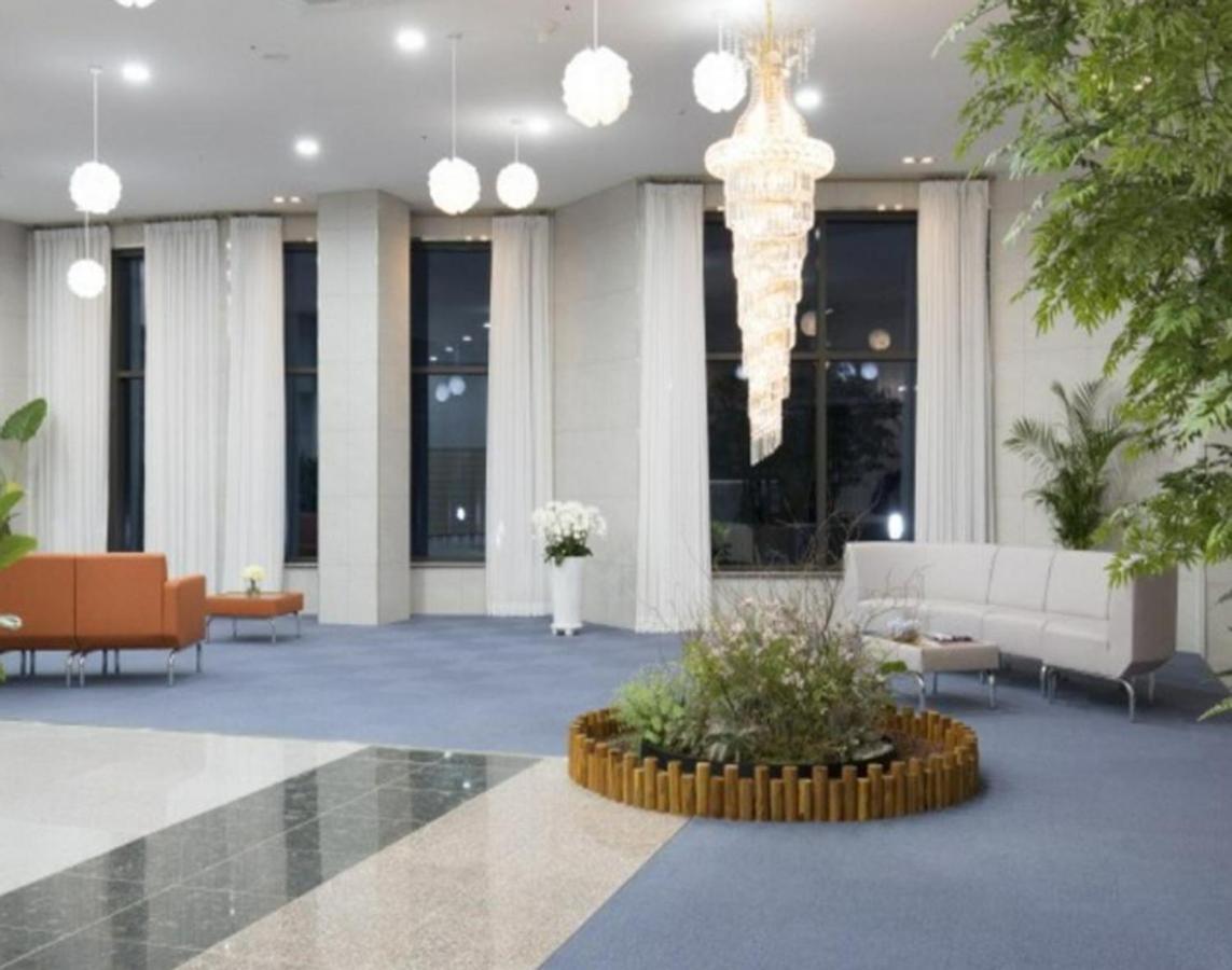 Yeosu Hotel First City Экстерьер фото